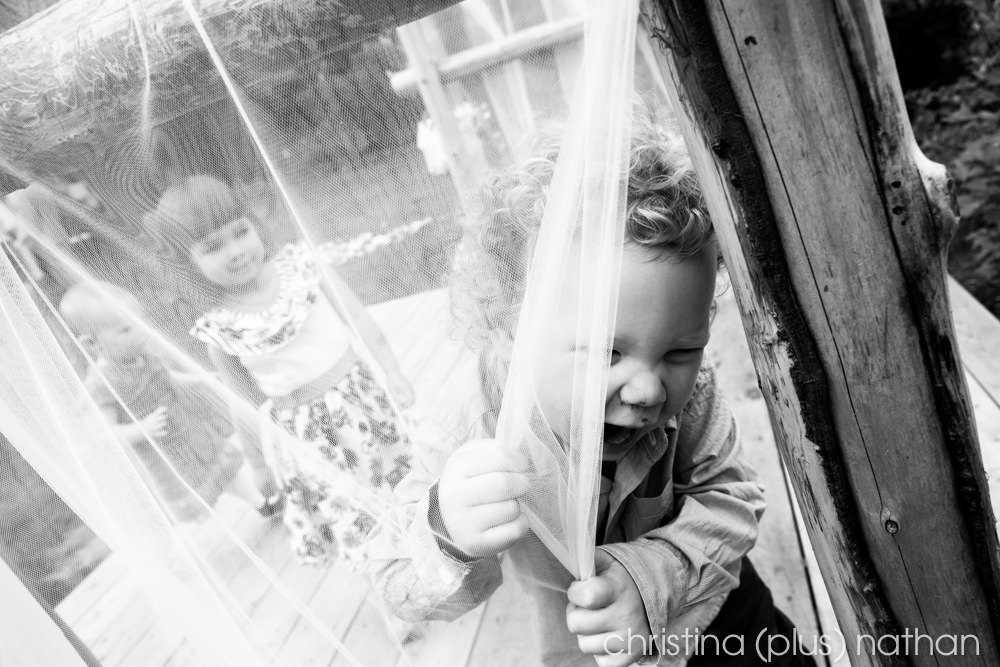 Backyard-calgary-wedding-photography-103