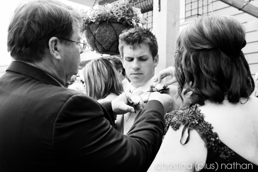 Backyard-calgary-wedding-photography-41