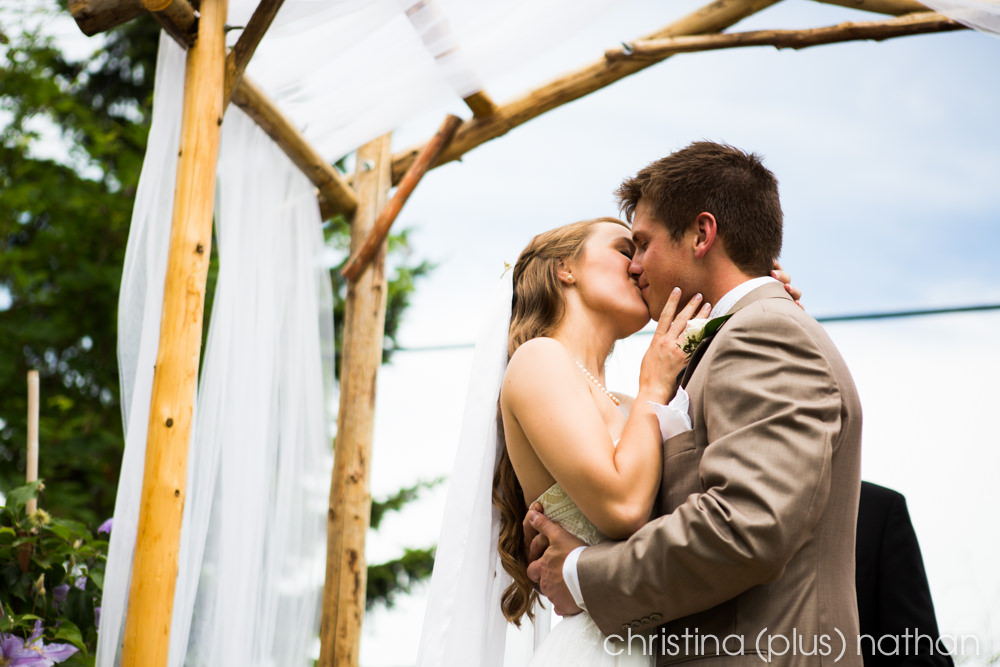 Backyard-calgary-wedding-photography-86